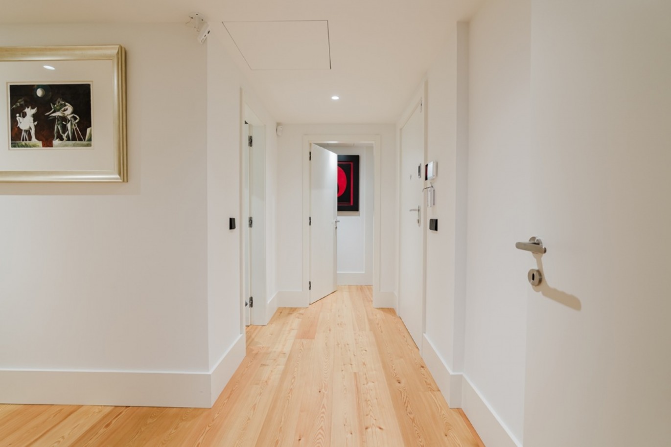 Apartamento T4 com varandas para venda no centro do Porto_354474