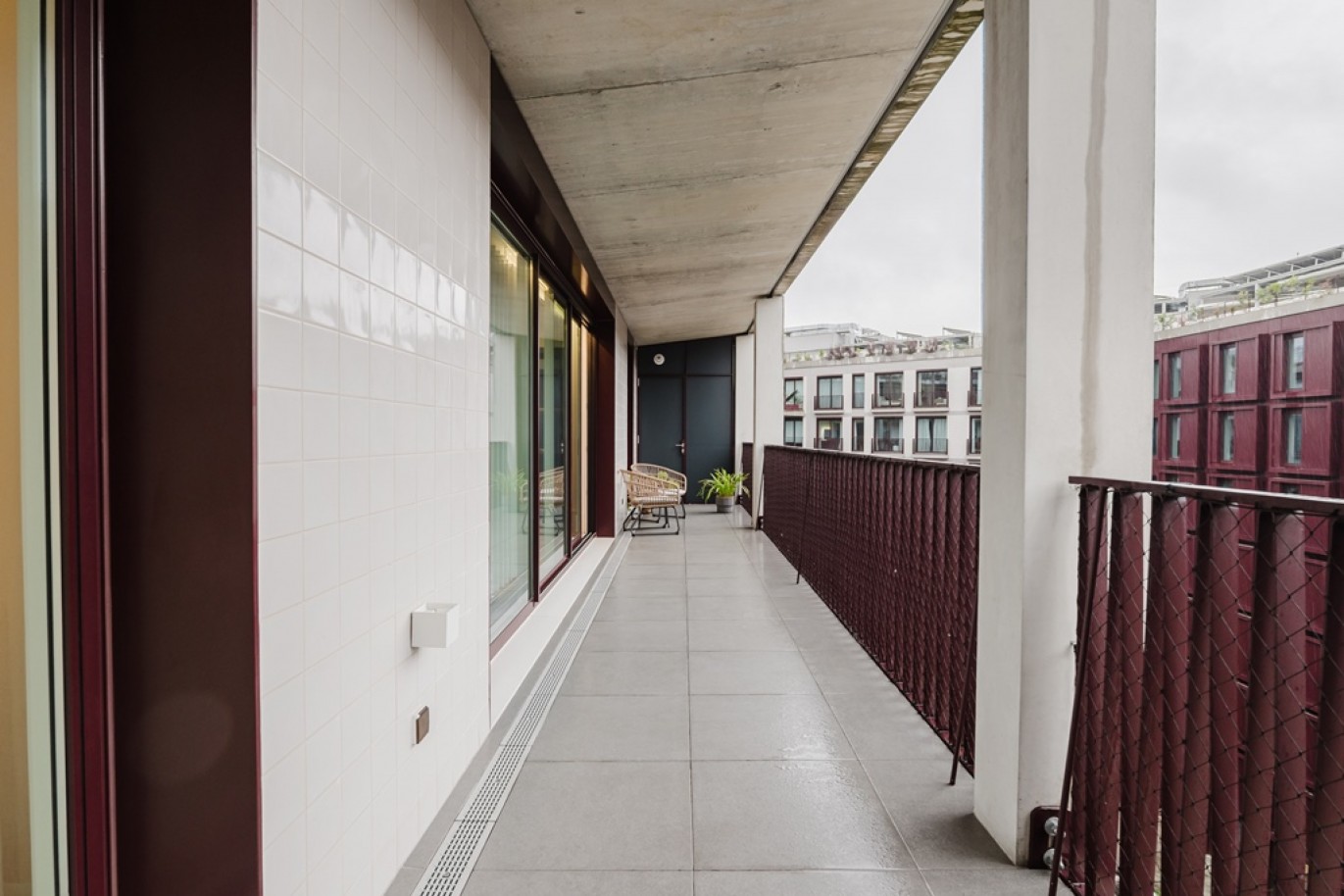 Apartamento T4 com varandas para venda no centro do Porto_354489