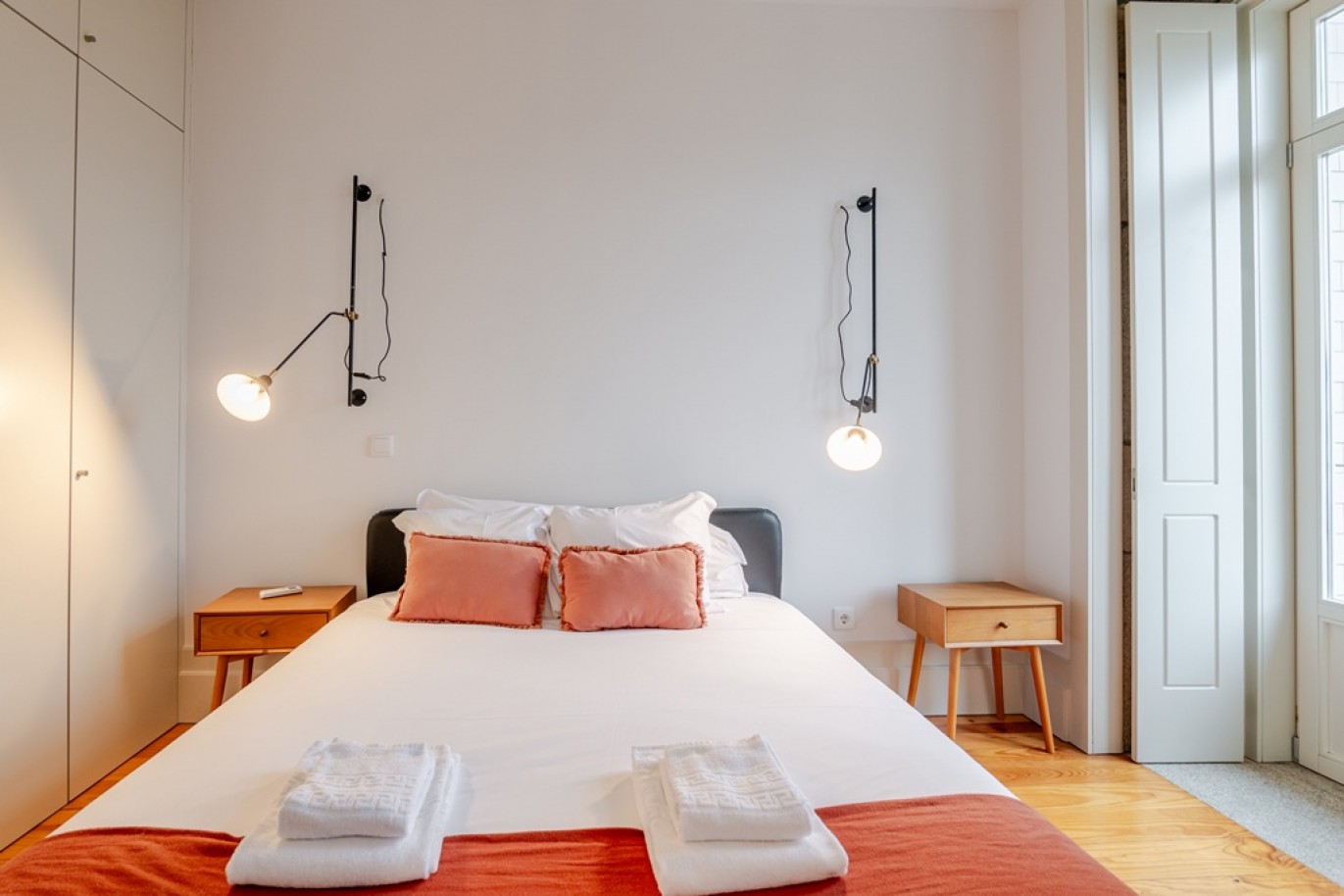 Estudio con balcón en Alojamiento Local en venta Baixa do Porto, Portugal_354535