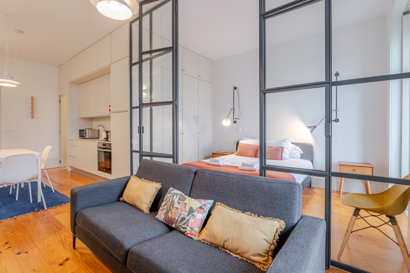 Estudio con balcón en Alojamiento Local en venta Baixa do Porto, Portugal_354545