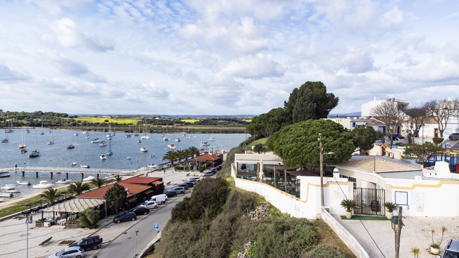 Fantastic Property with sea views for sale in Alvor, Algarve, Portugal_354562