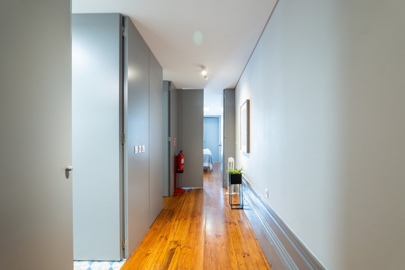 Zwei-Zimmer-Wohnung in Local Accommodation im Zentrum Porto, Portugal_354747