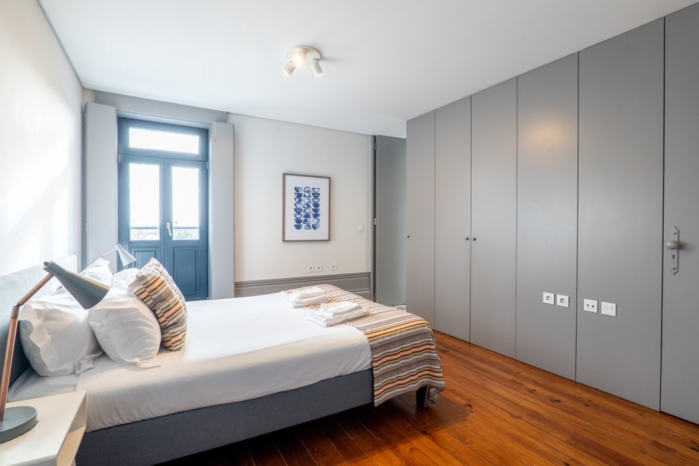 Zwei-Zimmer-Wohnung in Local Accommodation im Zentrum Porto, Portugal_354748