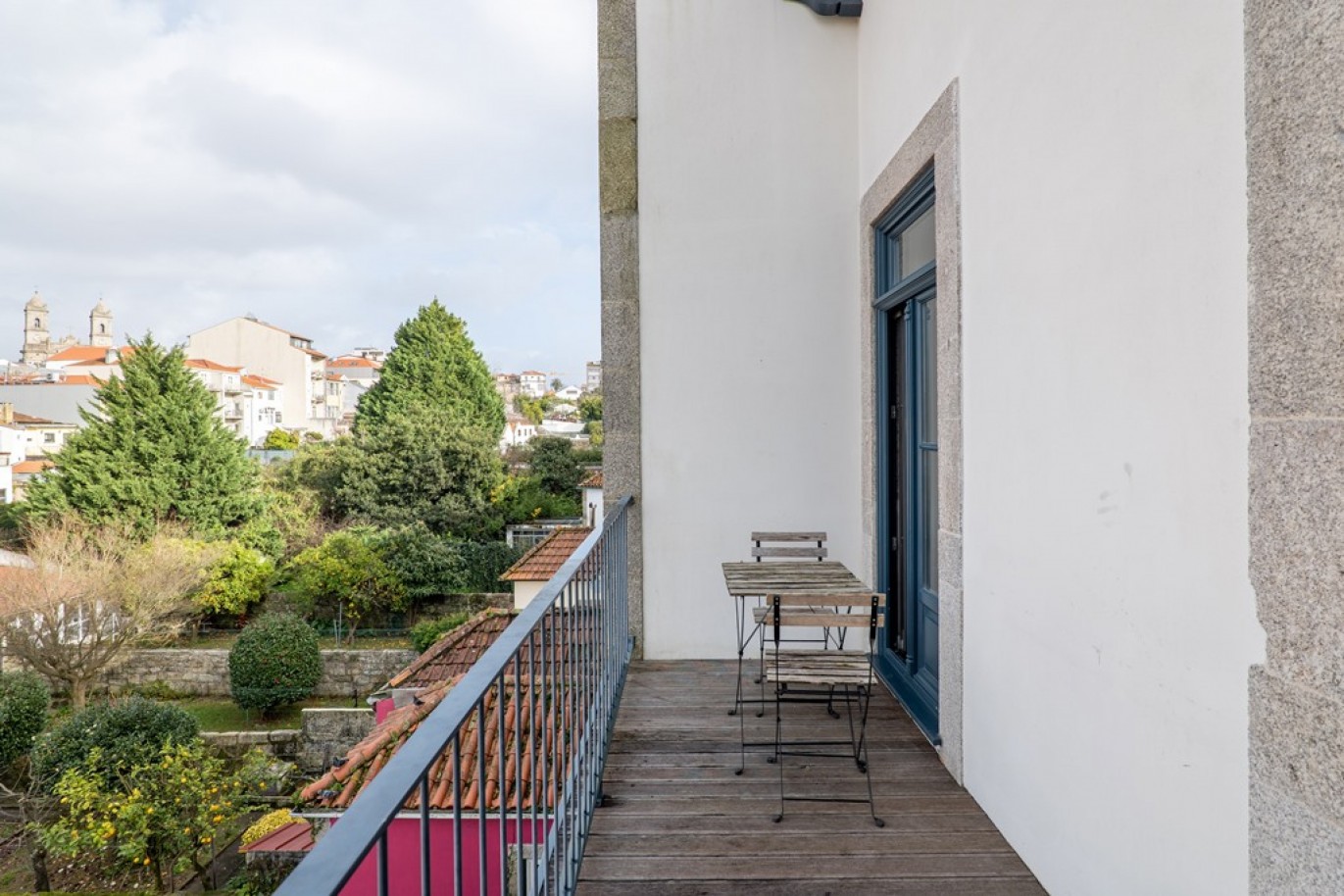 Zwei-Zimmer-Wohnung in Local Accommodation im Zentrum Porto, Portugal_354749