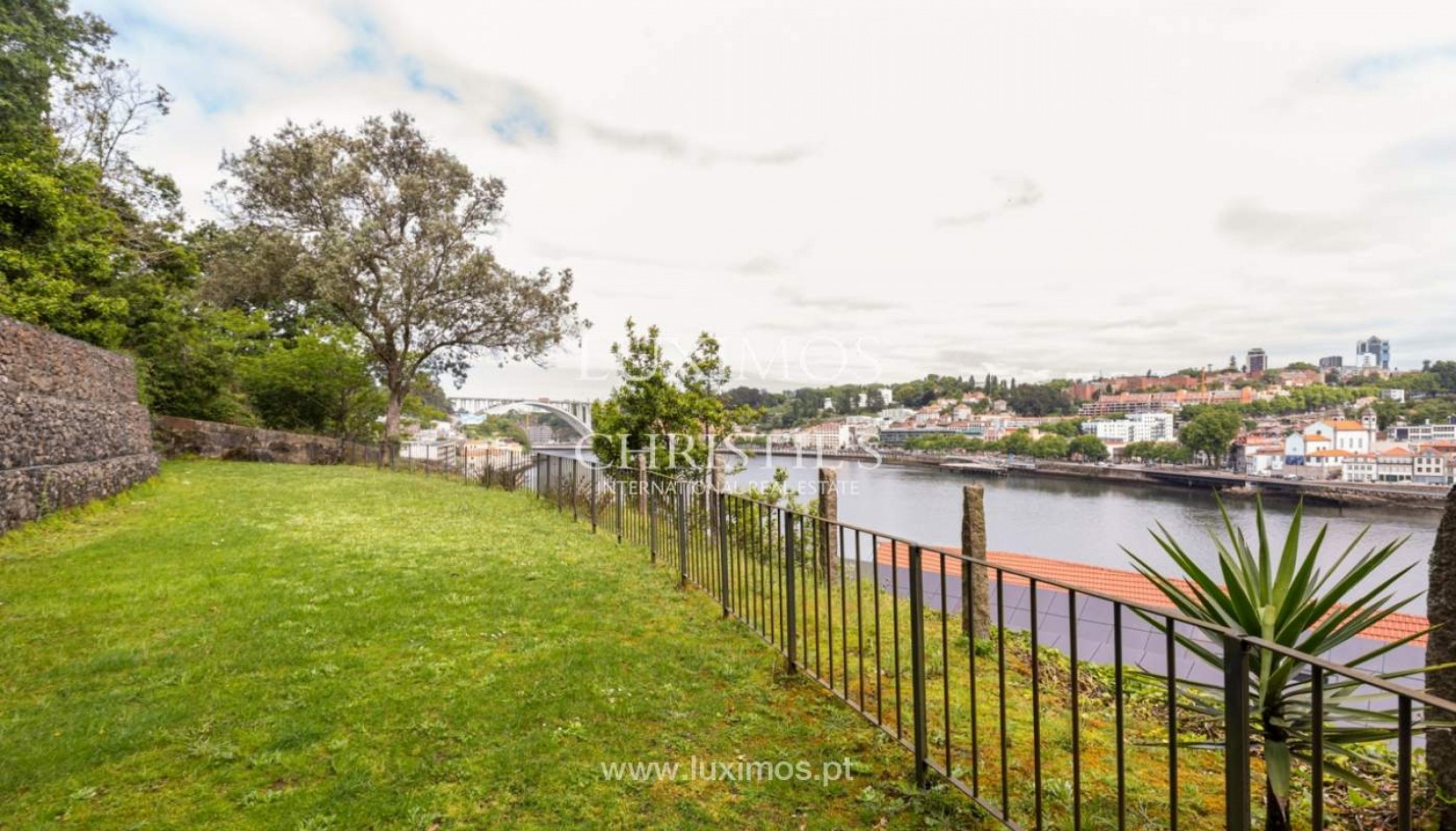 Appartement duplex en 1ère ligne de rivière, à vendre, à V. N. Gaia, Portugal_354901