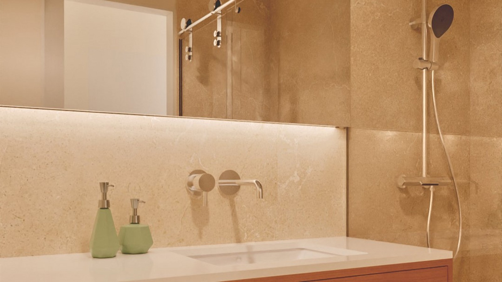 Piso nuevo de 1 dormitorio con balcón en venta en Matosinhos, Portugal_356983