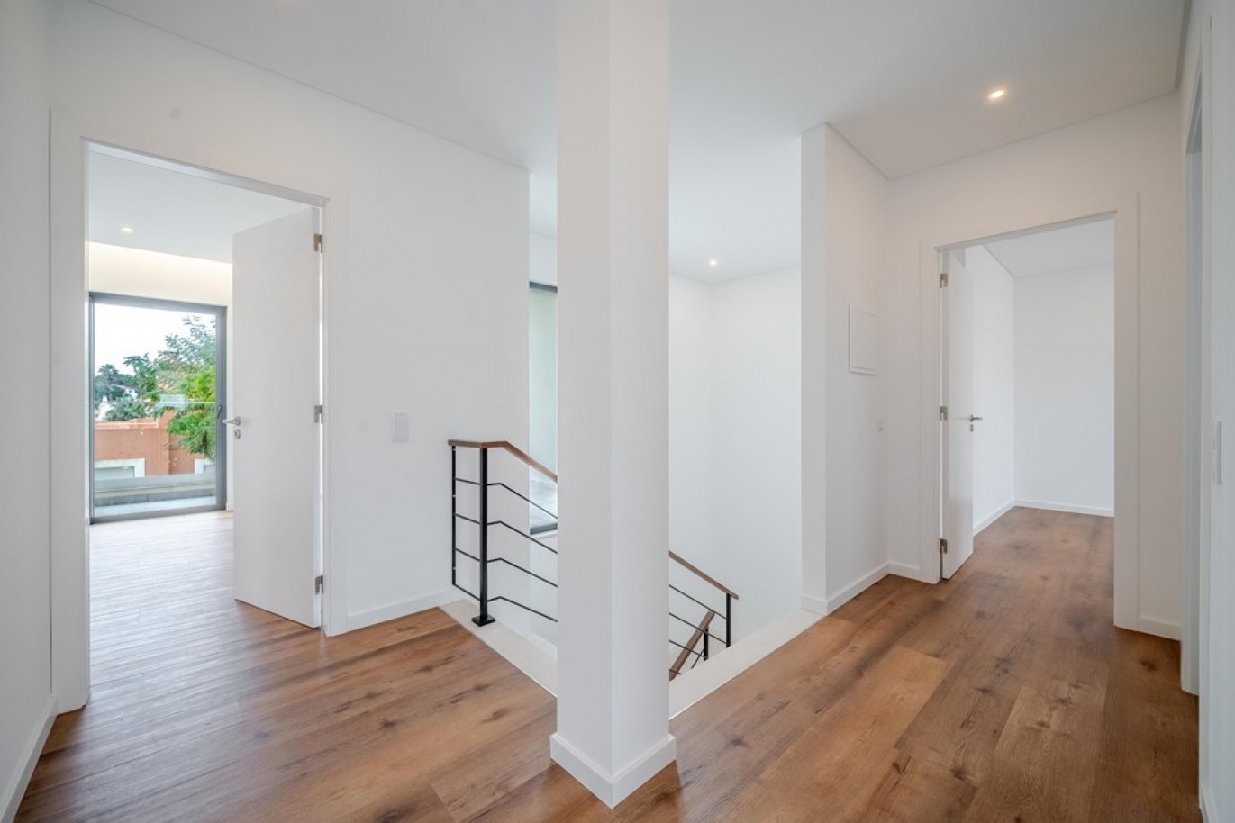 Nouvelle villa de 4 chambres, à vendre à Al-Sakia, Algarve, Portugal_357199