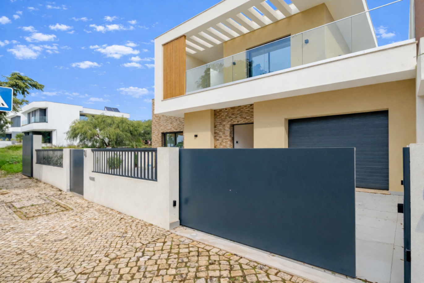 Nouvelle villa de 4 chambres, à vendre à Al-Sakia, Algarve, Portugal_357226