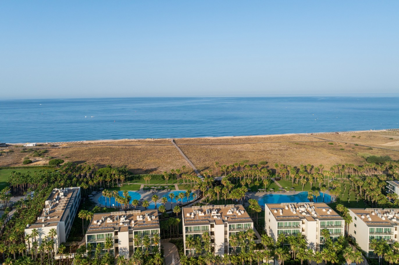 Apartamento T1+1 à venda com acesso direto à praia dos Salgados, Algarve_357387