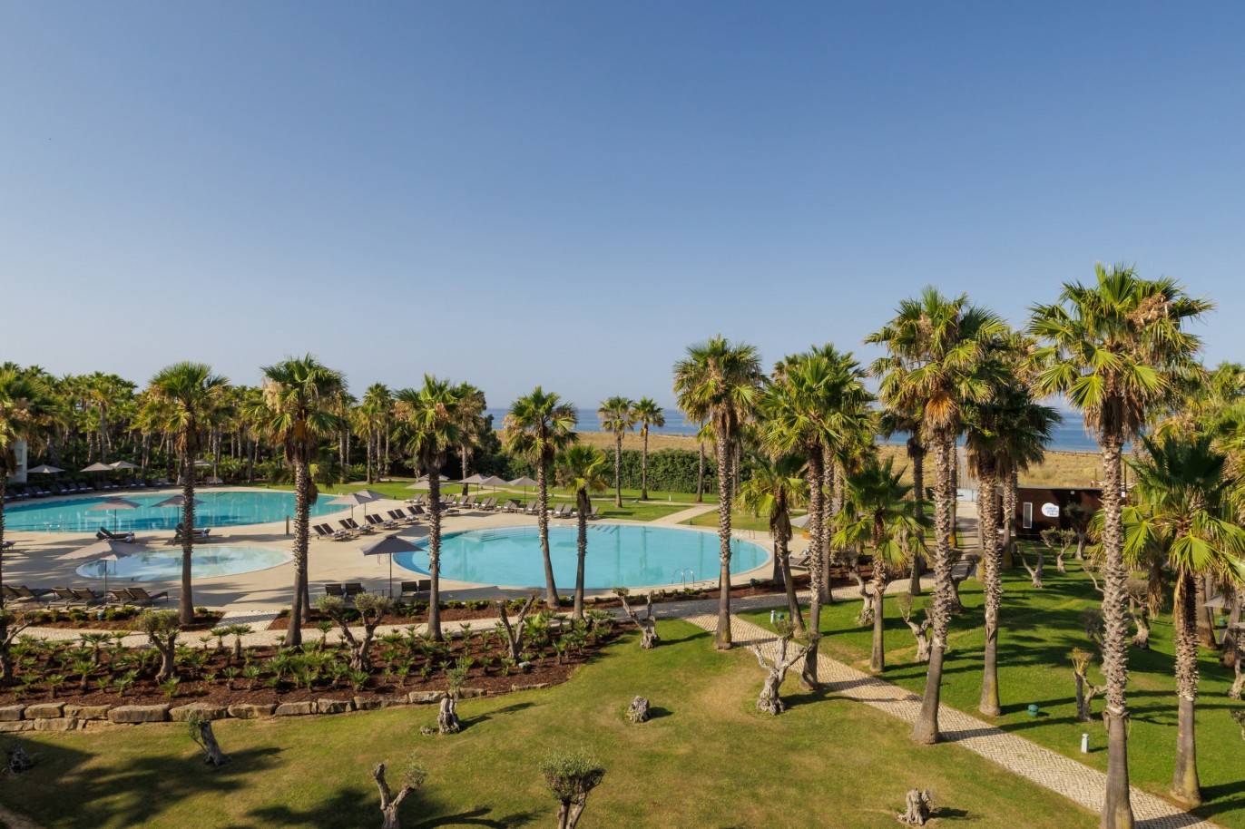 Apartamento T3 à venda com acesso direto à praia dos Salgados, Algarve_357524