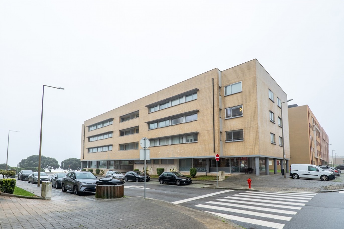 Two bedroom flat with sea views for sale in Leça da Palmeira, Portugal_357911