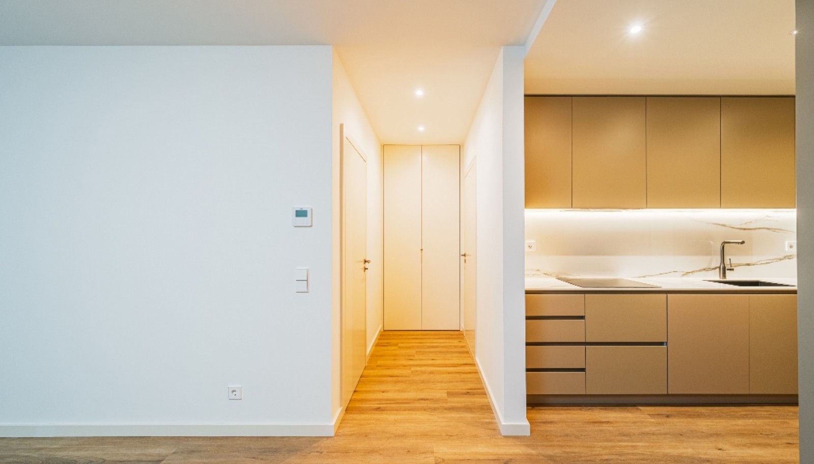 House in Vila Nova de Gaia - view 1