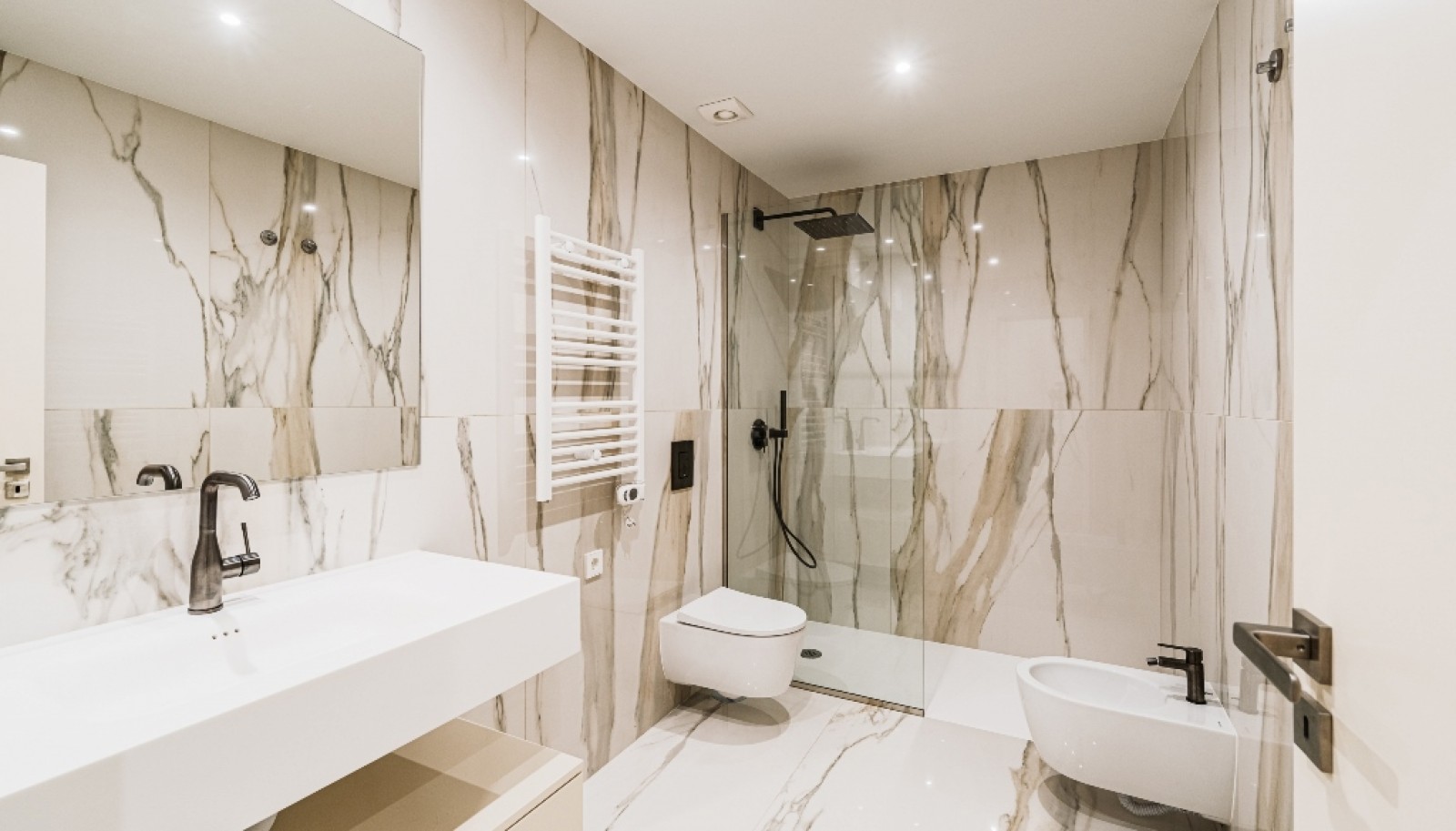 Appartement neuf avec balcon, à vendre, à Vila Nova de Gaia, Porto, Portugal_357963