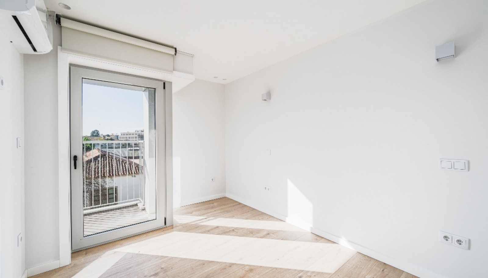Appartement neuf de 3 chambres avec balcons à vendre Porto, Portugal_357984