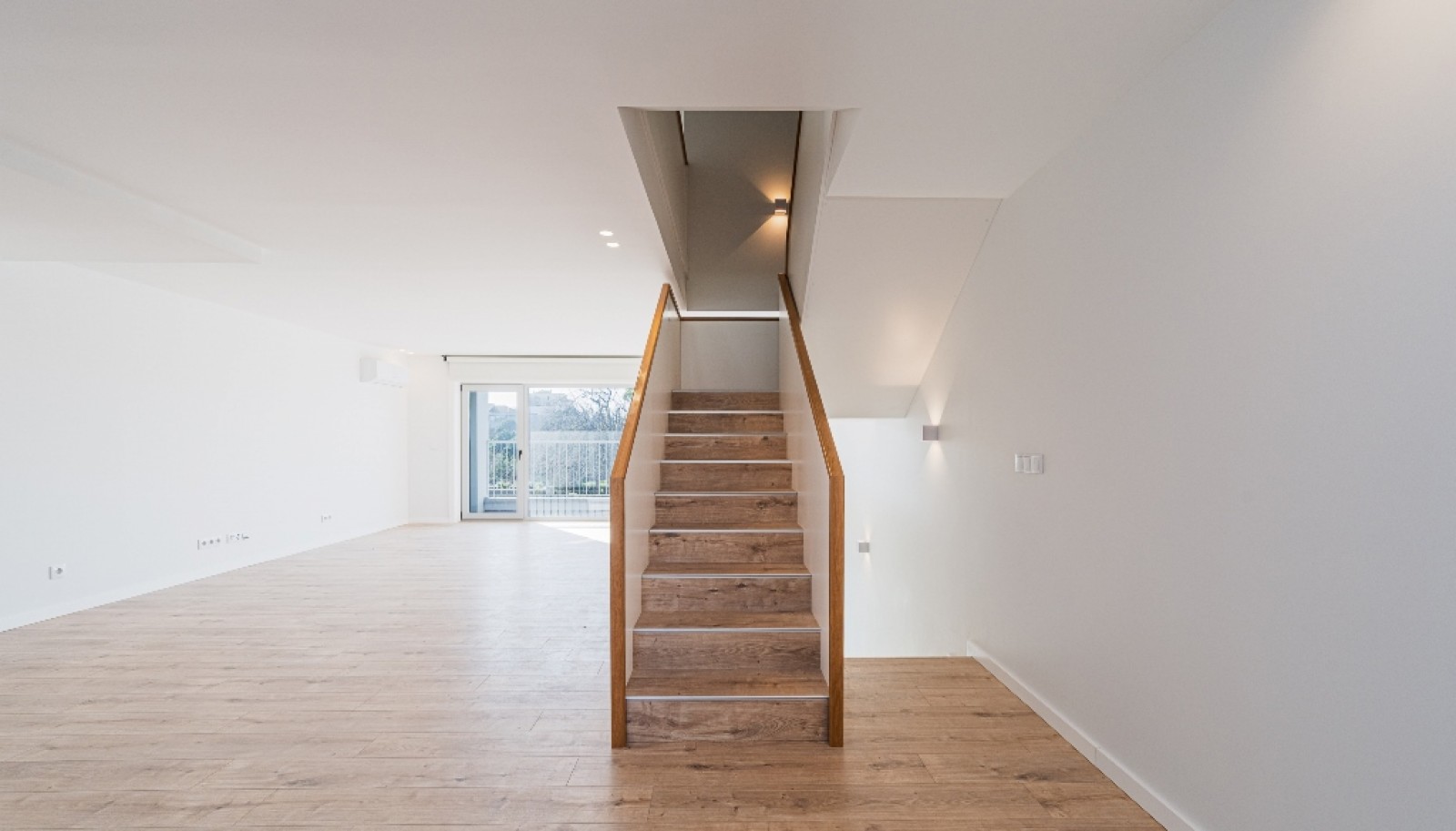 Appartement neuf de 3 chambres avec balcons à vendre Porto, Portugal_357991