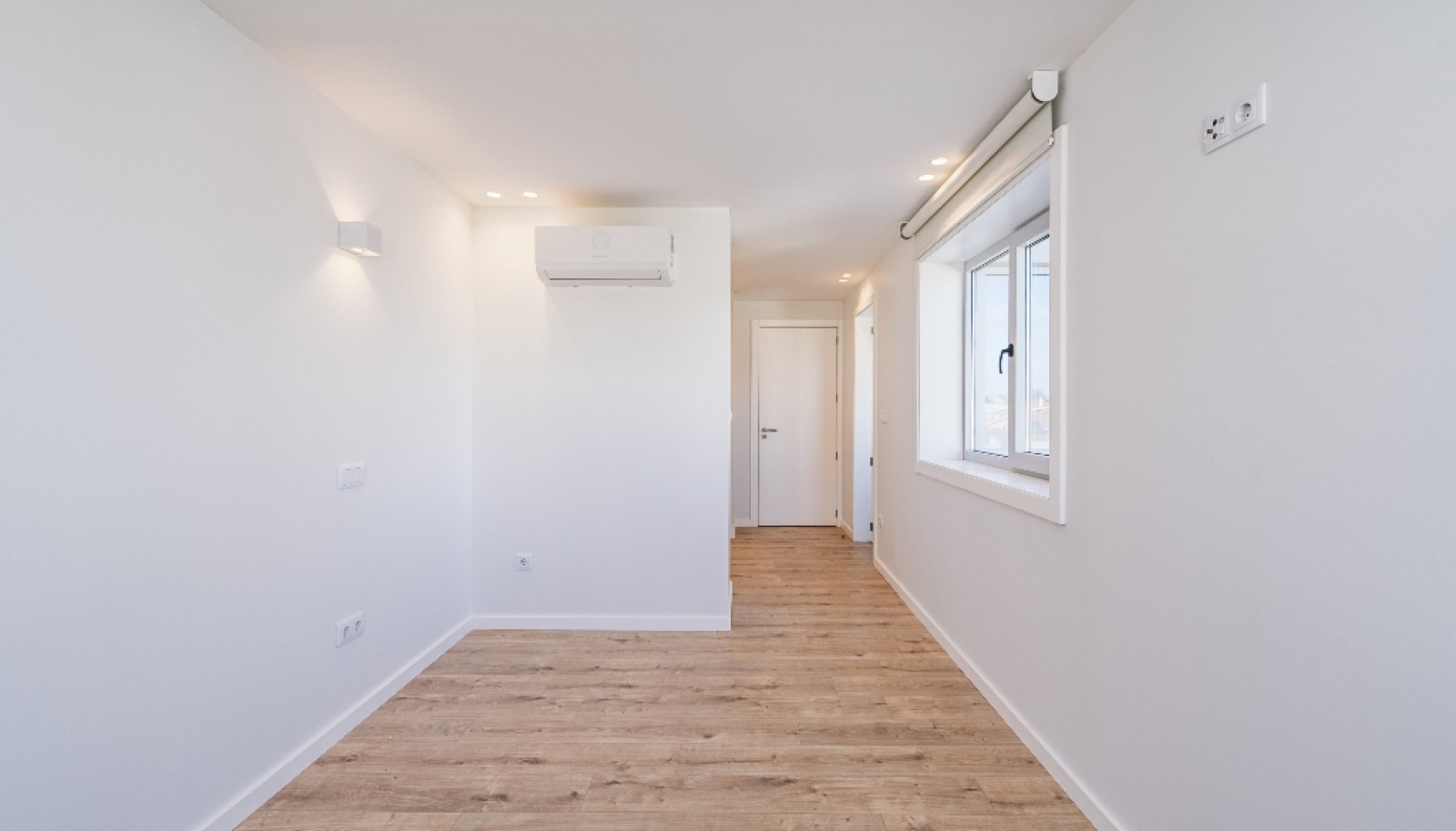 Appartement neuf de 3 chambres avec balcons à vendre Porto, Portugal_358007