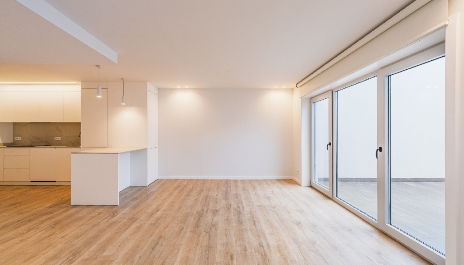 Appartement neuf avec terrasse, à vendre, à Porto, Portugal_358028