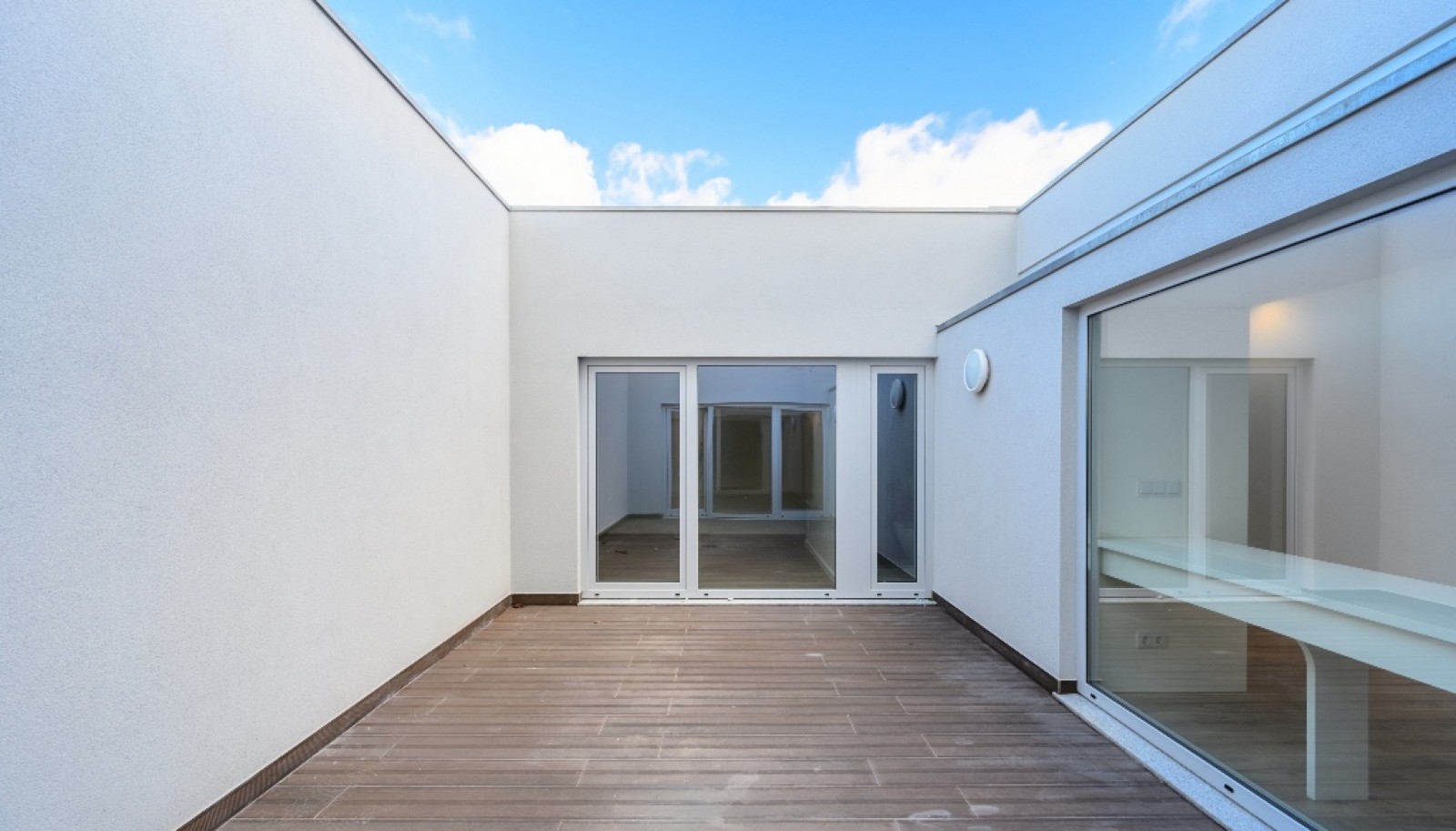 Appartement neuf avec terrasse, à vendre, à Porto, Portugal_358033