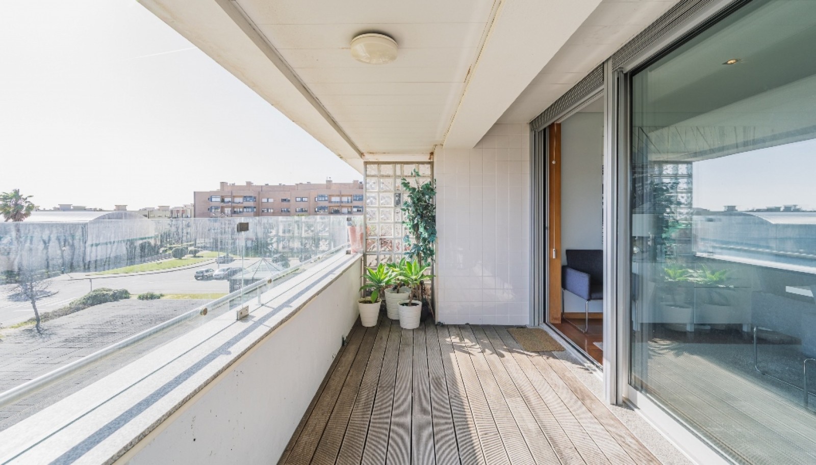 Three bedroom flatt with balcony for sale Leça da Palmeira, Portugal_358149