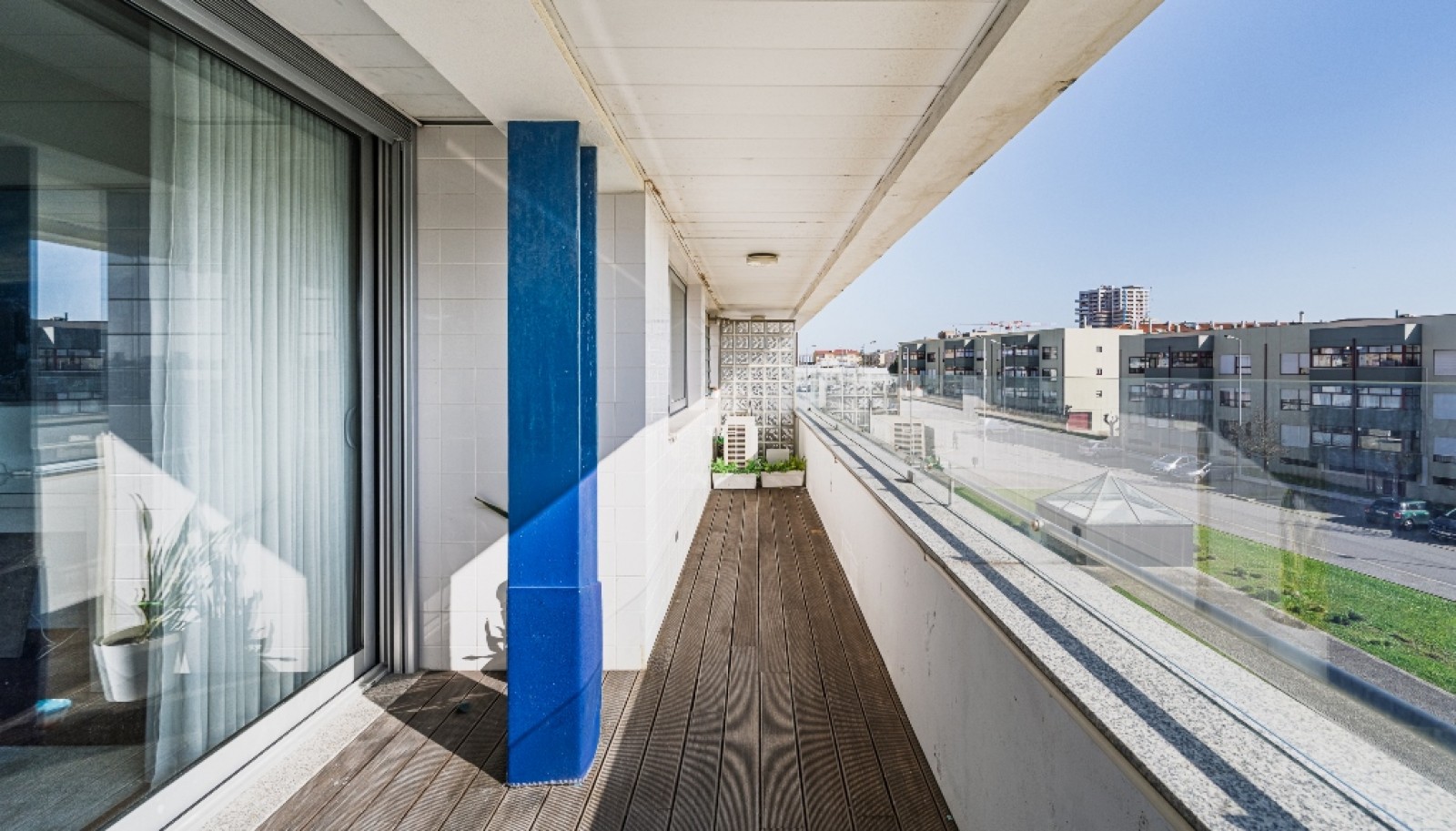 Three bedroom flatt with balcony for sale Leça da Palmeira, Portugal_358150