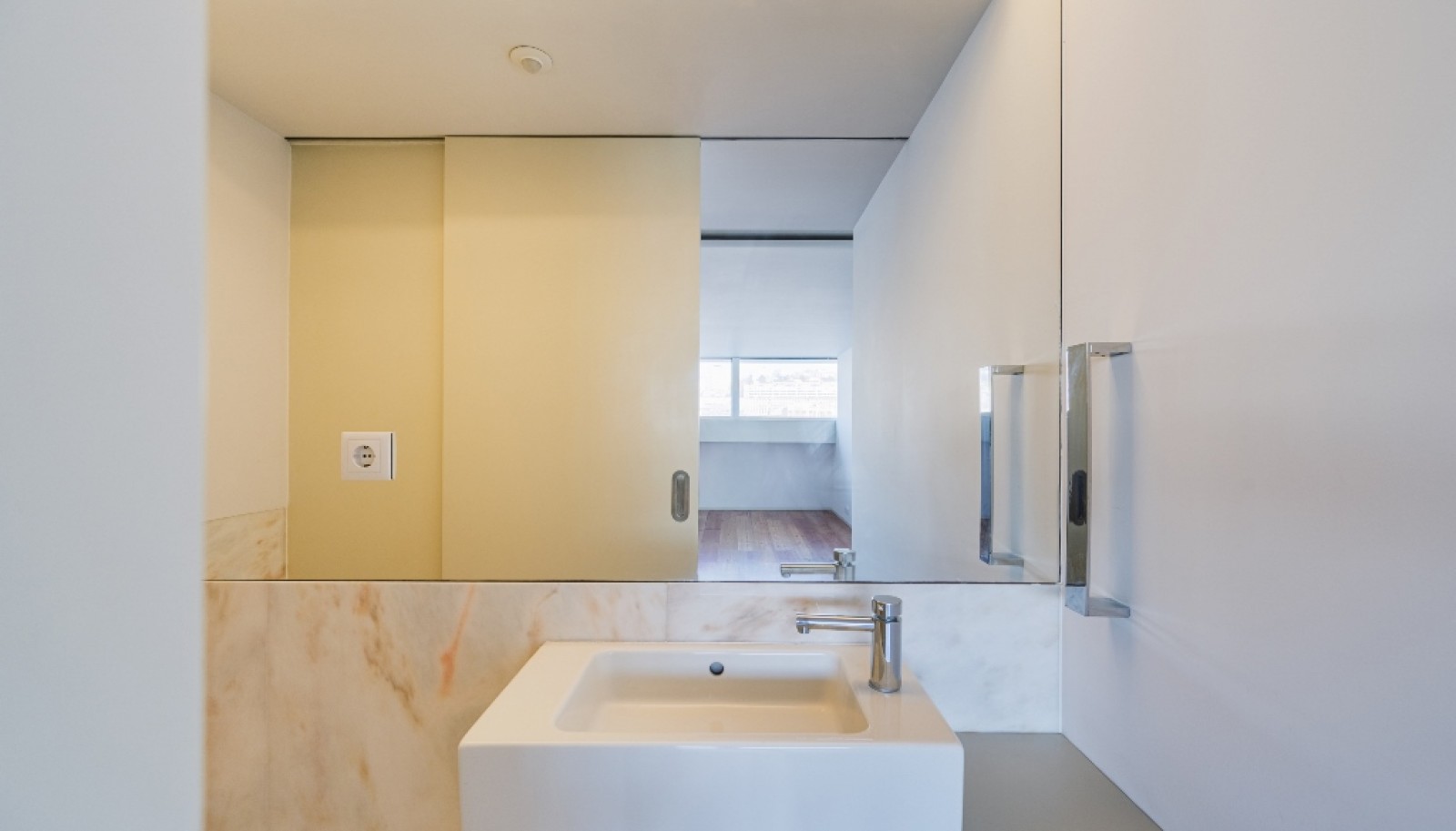 Piso dúplex de 3 dormitorios con balcón y vistas río en Gaia, Portugal_358192