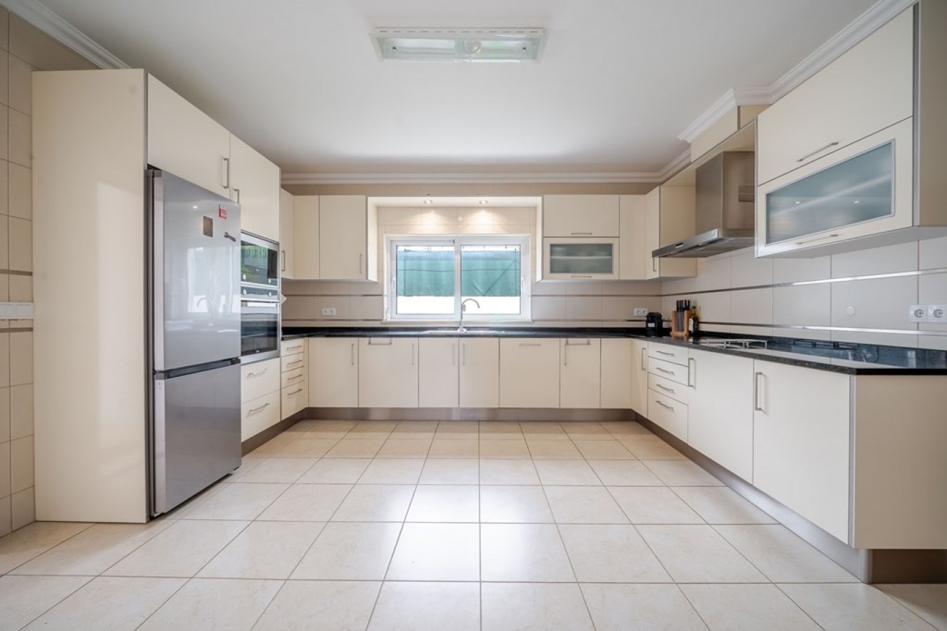 Moradia V3+1 com piscina, à venda em Albufeira, Algarve_358274