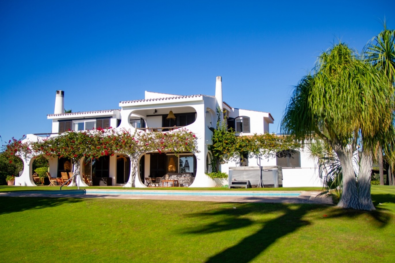 Fantastic property for sale in Moncarapacho, Algarve, Portugal_358413