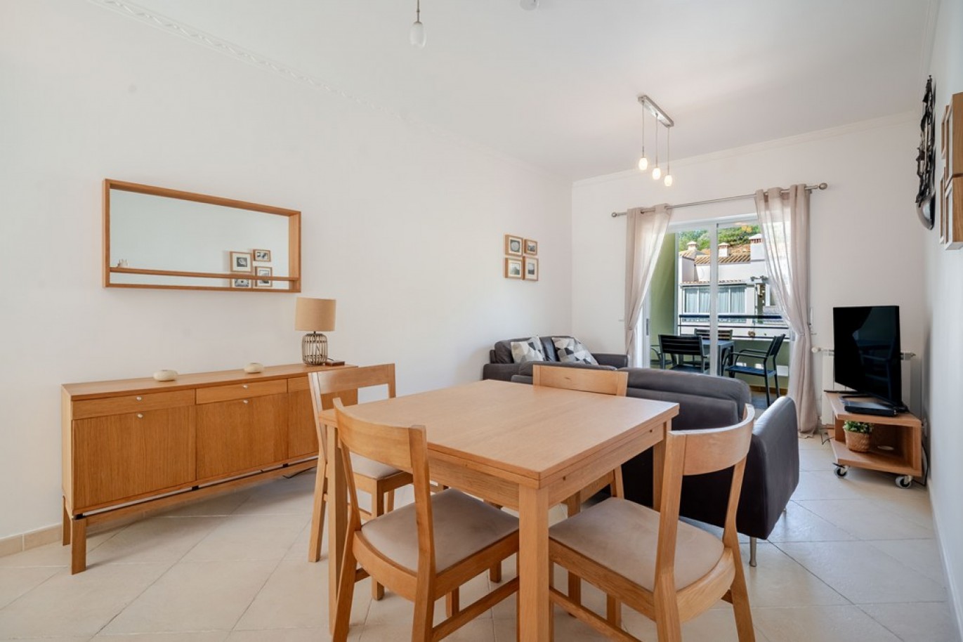 Apartamento T2 com piscina para venda em Salema, Algarve_358476