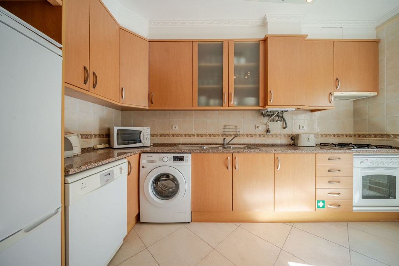 Apartamento T2 com piscina para venda em Salema, Algarve_358484