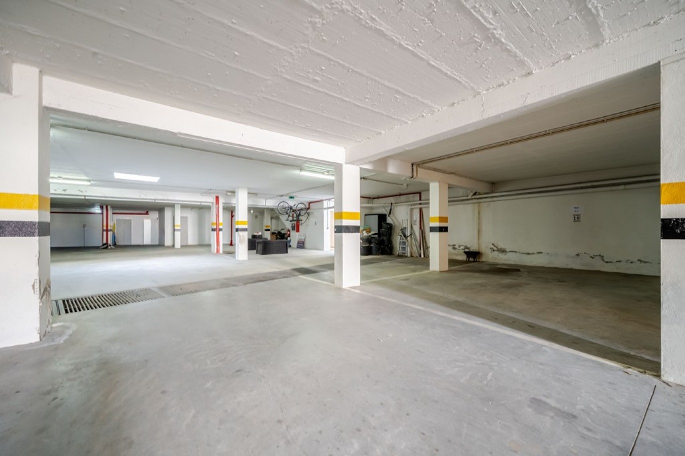 Apartamento T2 com piscina para venda em Salema, Algarve_358492