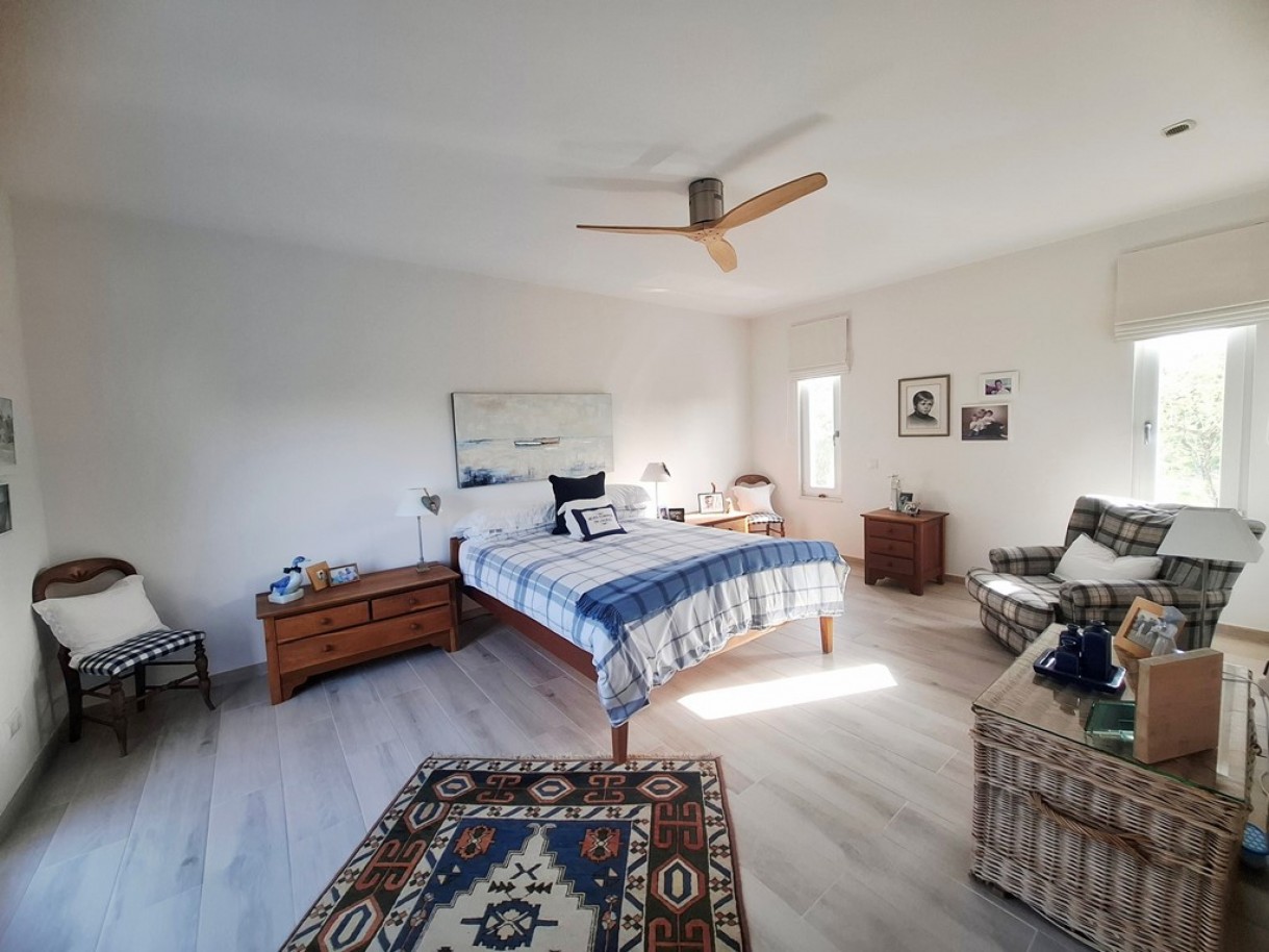 Luxuosa Moradia com piscina, à venda em Loulé, Algarve, Portugal_358511