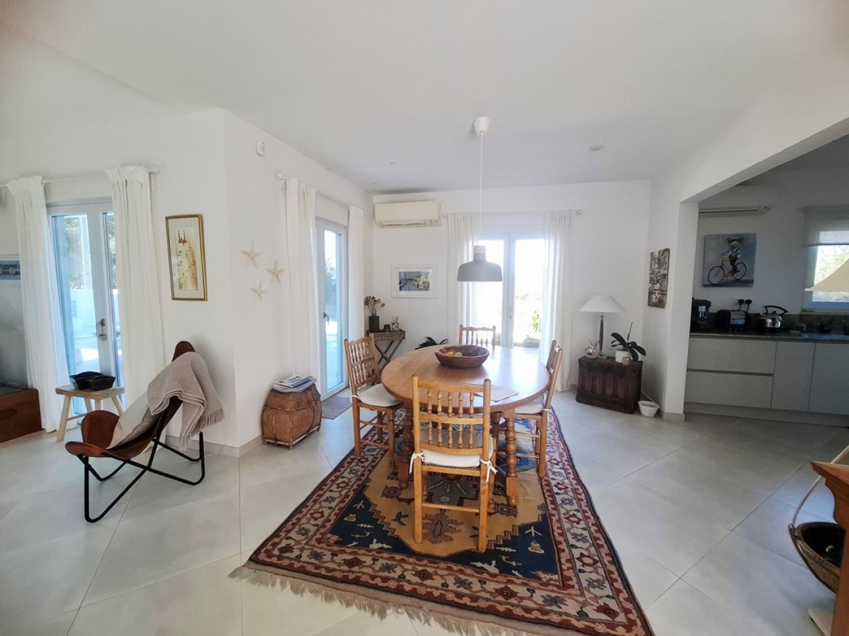 Luxuosa Moradia com piscina, à venda em Loulé, Algarve, Portugal_358512