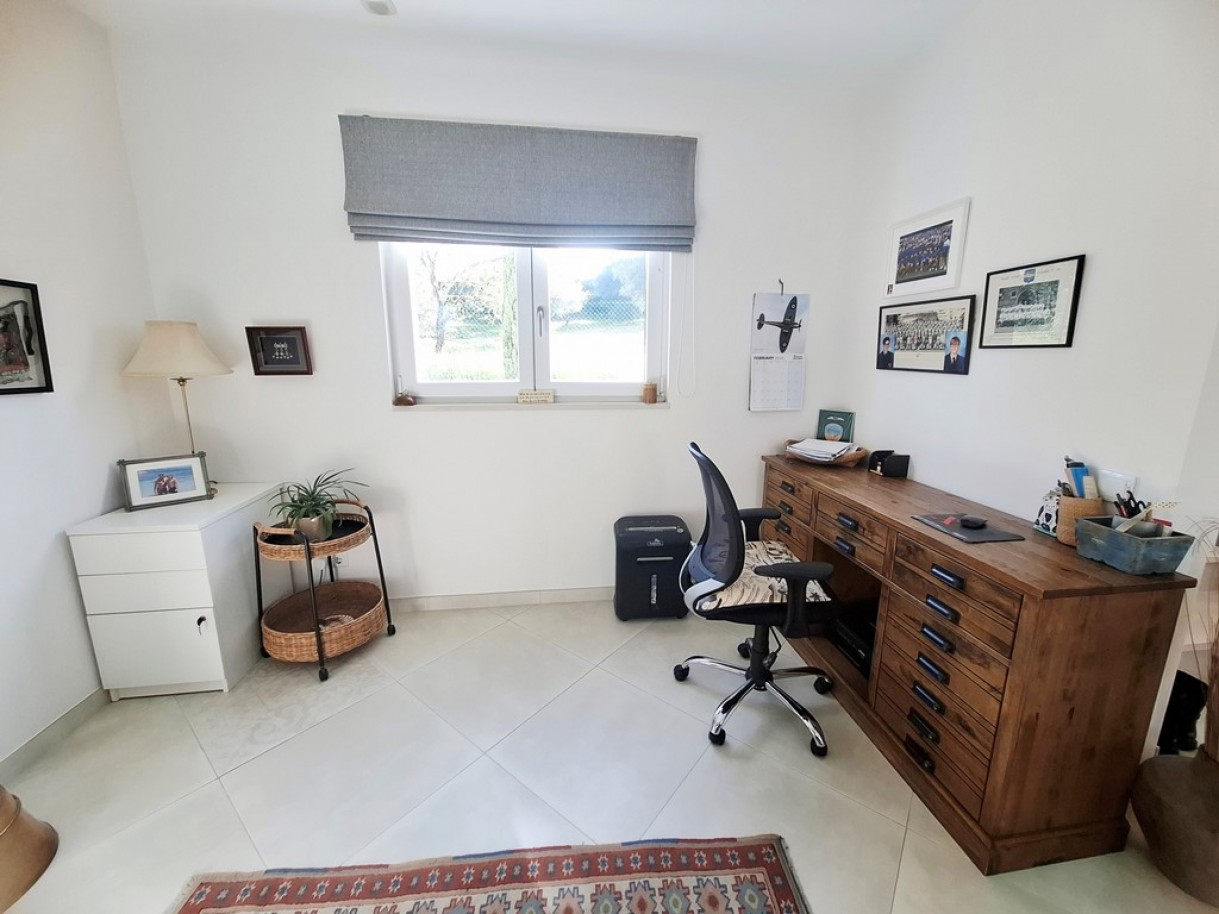 Luxuosa Moradia com piscina, à venda em Loulé, Algarve, Portugal_358513