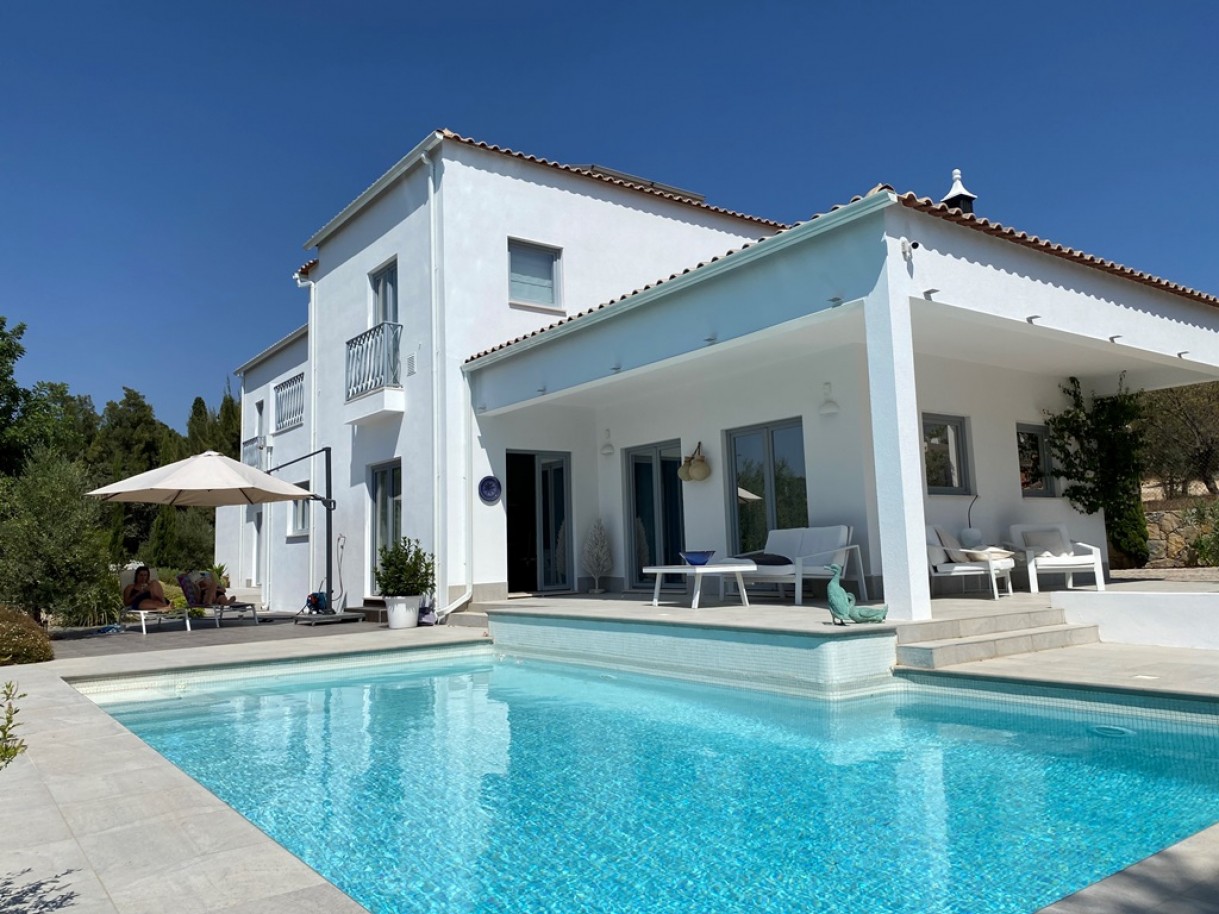 Luxuosa Moradia com piscina, à venda em Loulé, Algarve, Portugal_358516