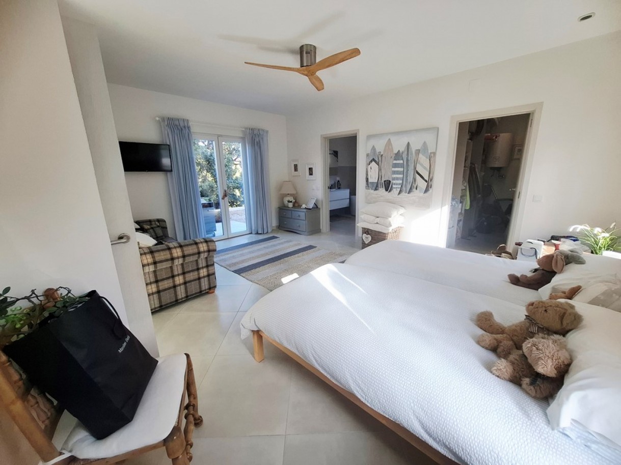 Luxuosa Moradia com piscina, à venda em Loulé, Algarve, Portugal_358522