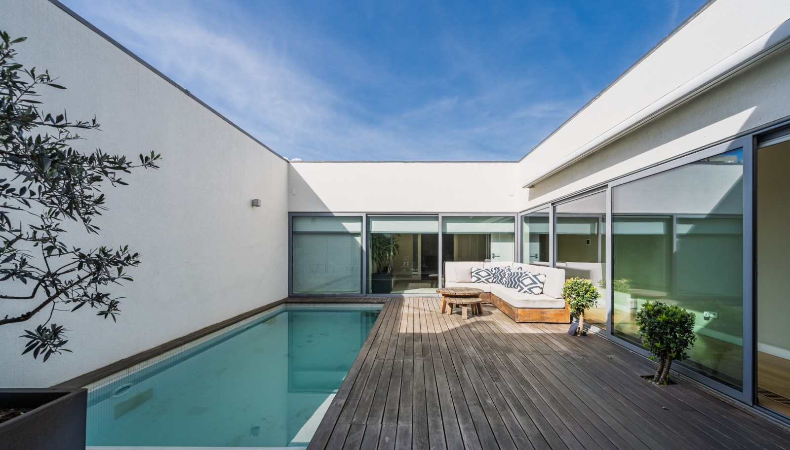 House in Foz do Douro - view 1