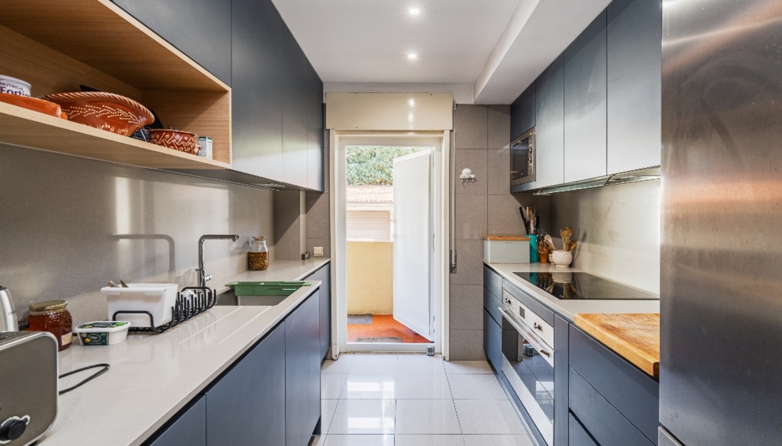 Three+one bedroom flat with balconies for sale Foz do Porto, Portugal_358768