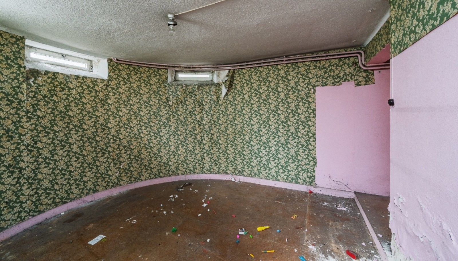 Moradia V4 com jardim para reabilitar à venda no Porto, Portugal_358808