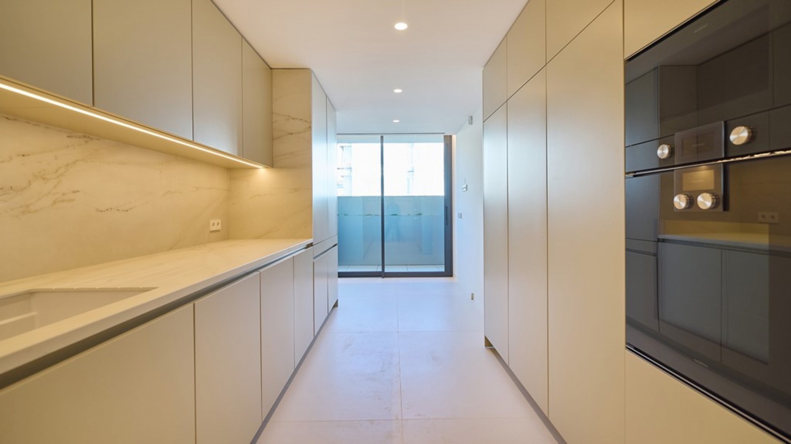 Four+one bedroom apartment with terrace and pool, in Foz, Porto, Portugal_358894