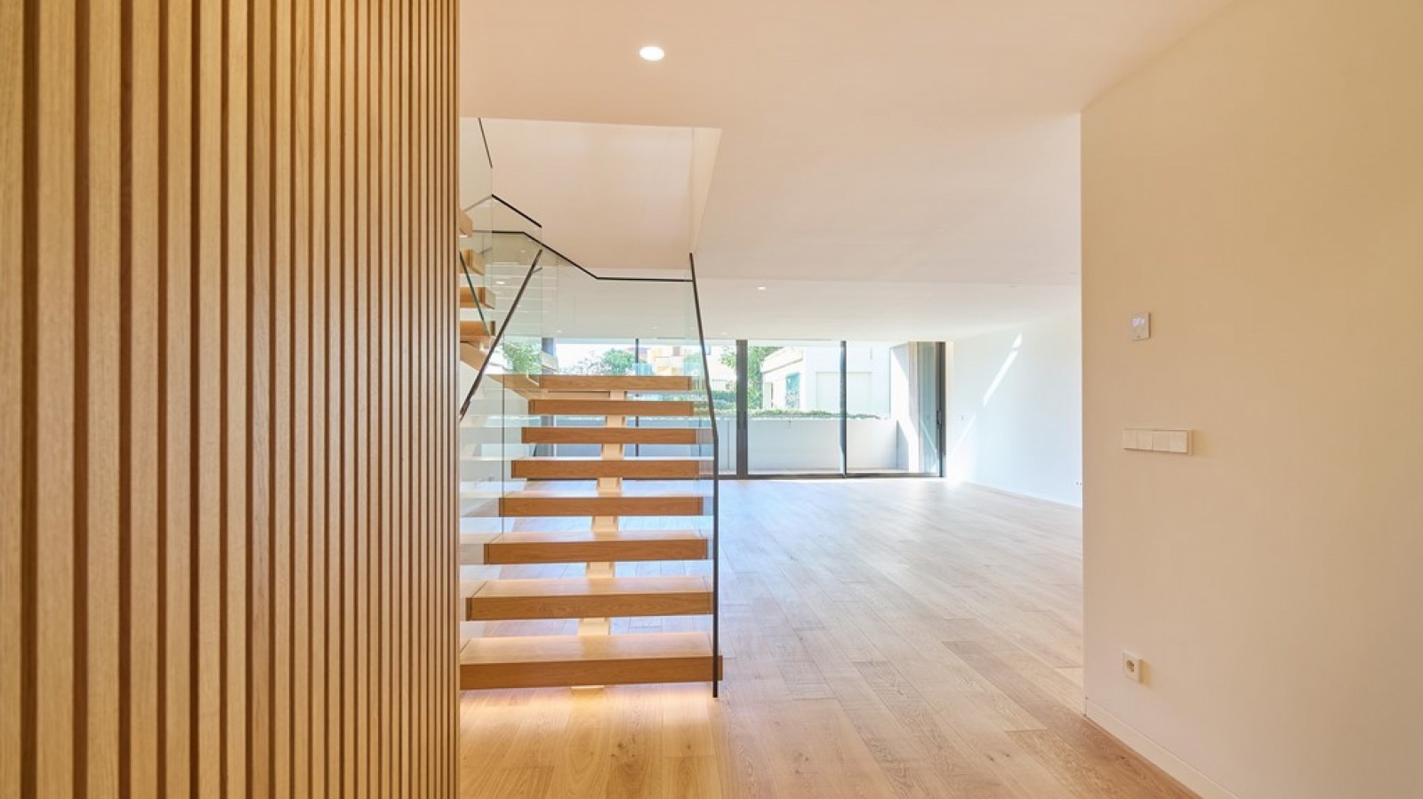 Four+one bedroom apartment with terrace and pool, in Foz, Porto, Portugal_358897