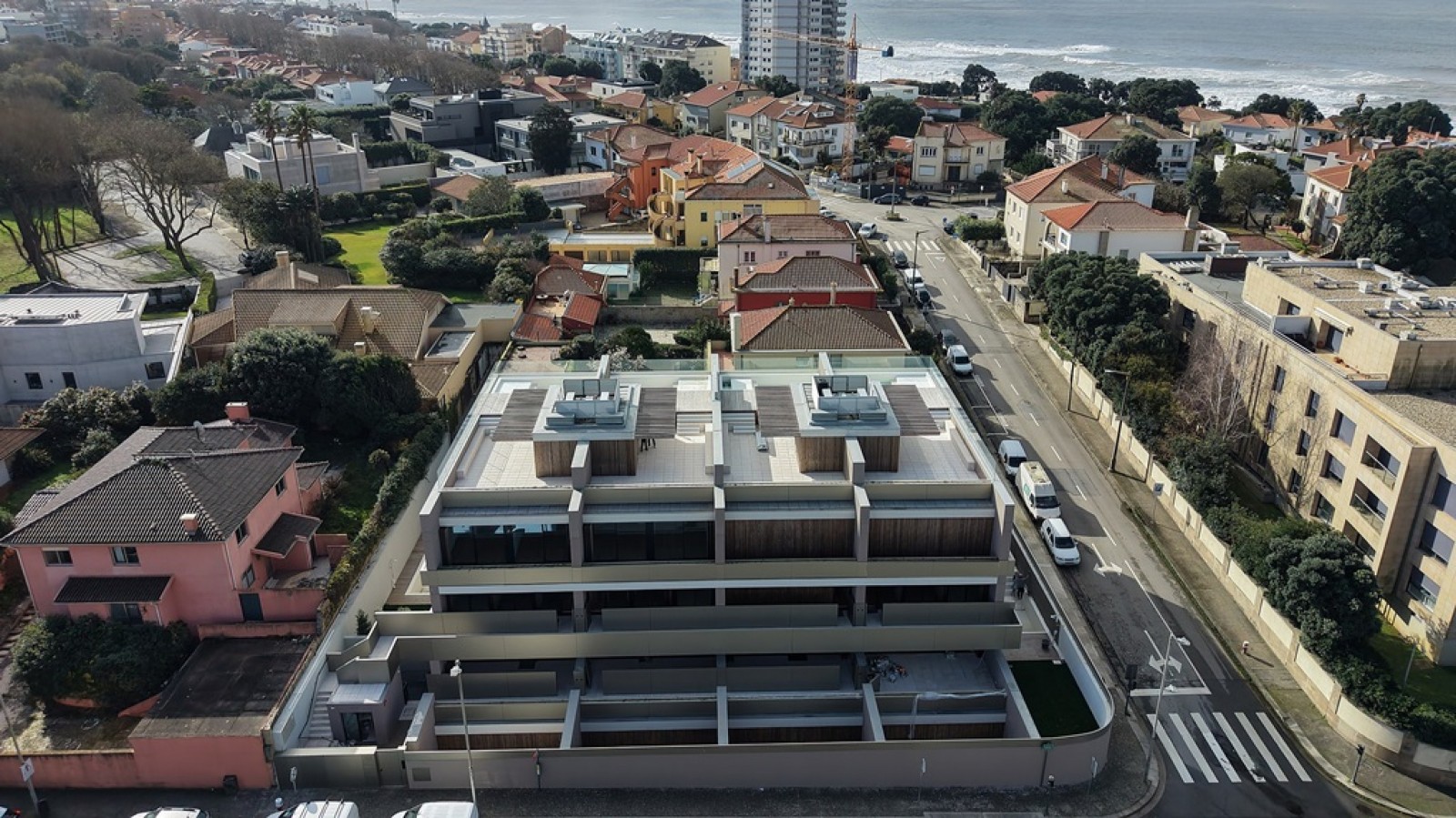 Four+one bedroom apartment with terrace and pool, in Foz, Porto, Portugal_358912