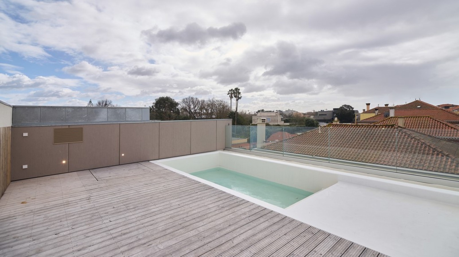 Four+one bedroom apartment with terrace and pool, in Foz, Porto, Portugal_358934