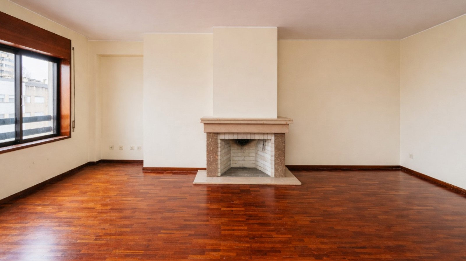 Large 3 bedroom apartment for sale in Pinheiro Manso in Porto, Portugal_359155