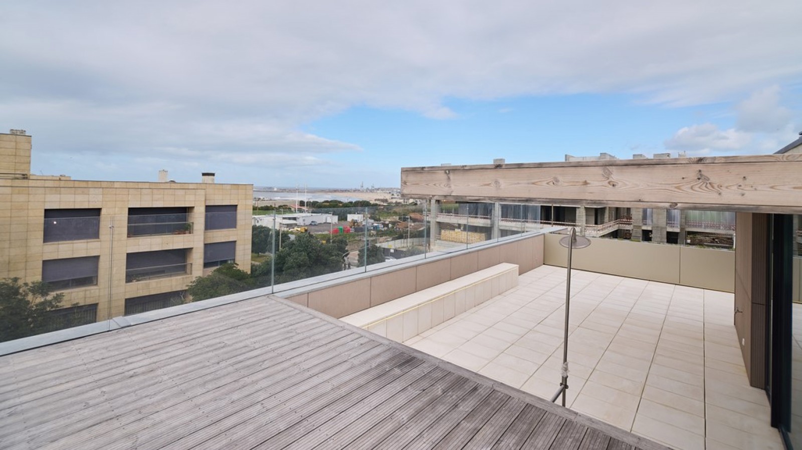 Four+one bedroom apartment with terrace and pool, in Foz, Porto, Portugal_359162