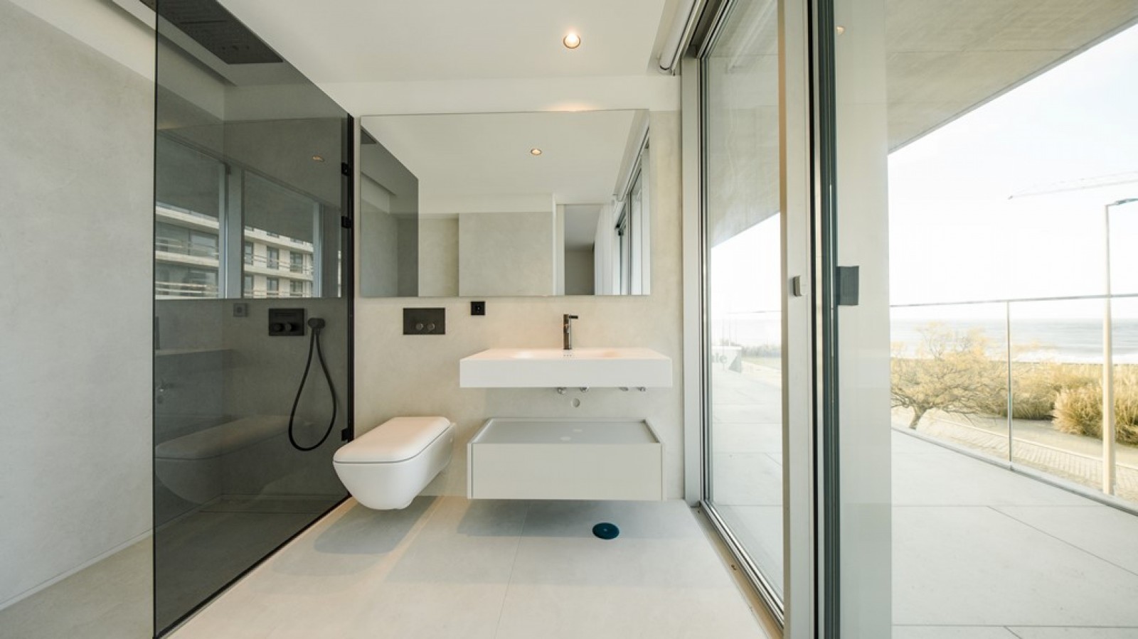 Four+one bedroom villa with sea view and pool in Foz de Gaia, Portugal_359165