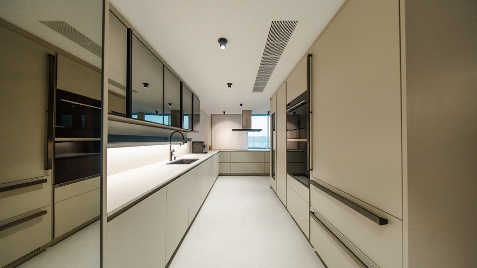 Four+one bedroom villa with sea view and pool in Foz de Gaia, Portugal_359177