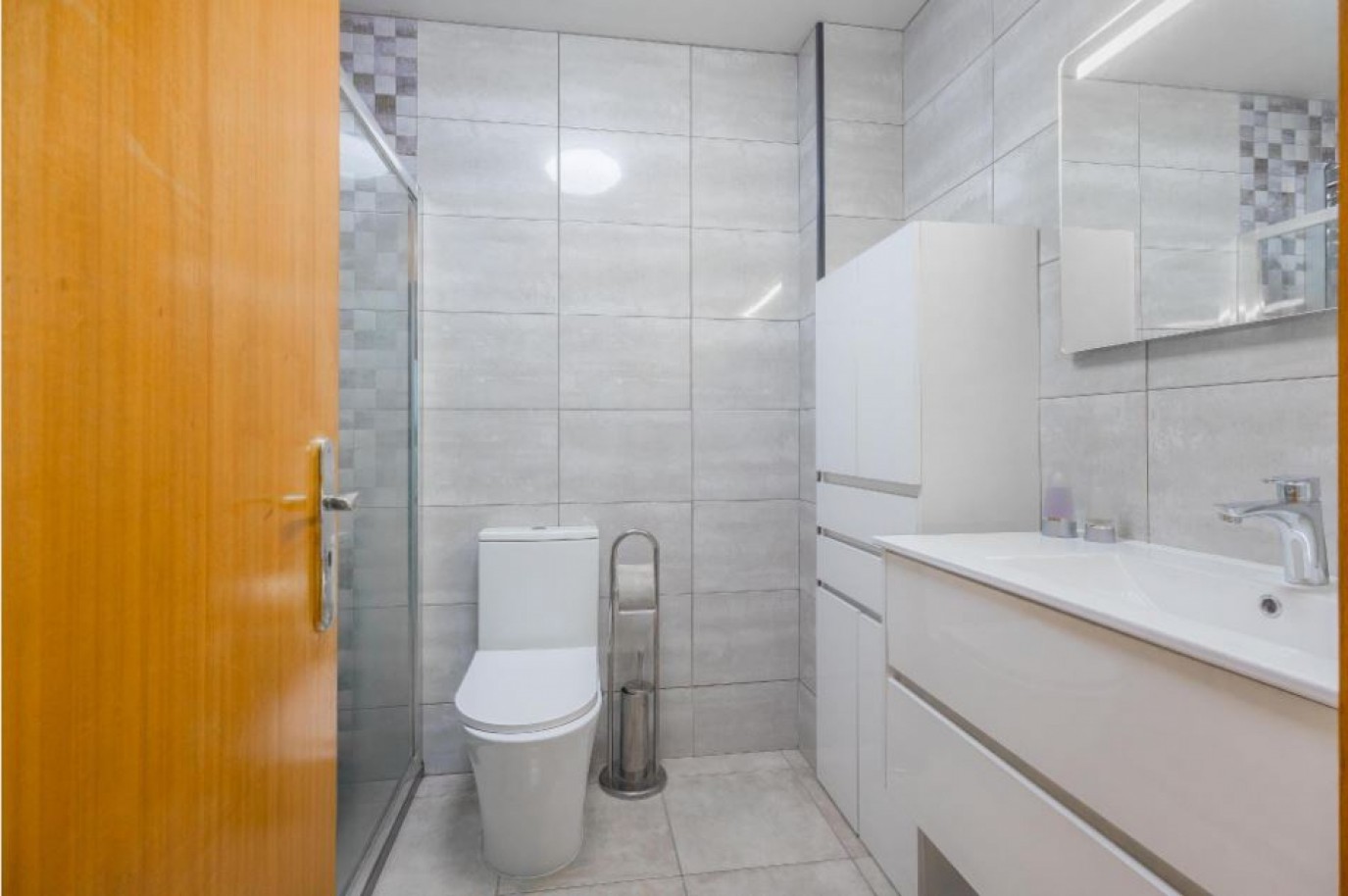 Three bedroom flat with balconies in Rio Tinto, Gondomar, Portugal_359463