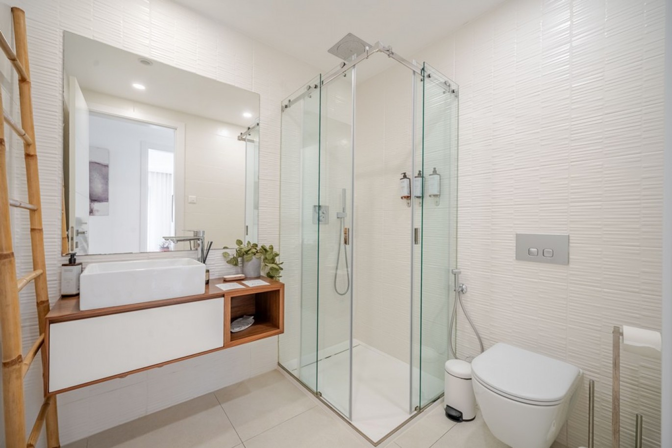 3-bedroom Apartment with pool for sale in Portimão, Algarve, Portugal_359471