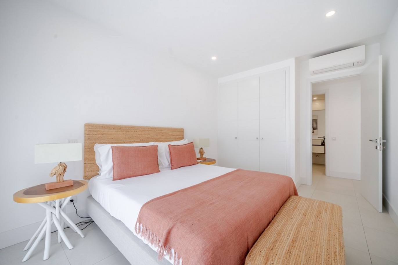 3-bedroom Apartment with pool for sale in Portimão, Algarve, Portugal_359476