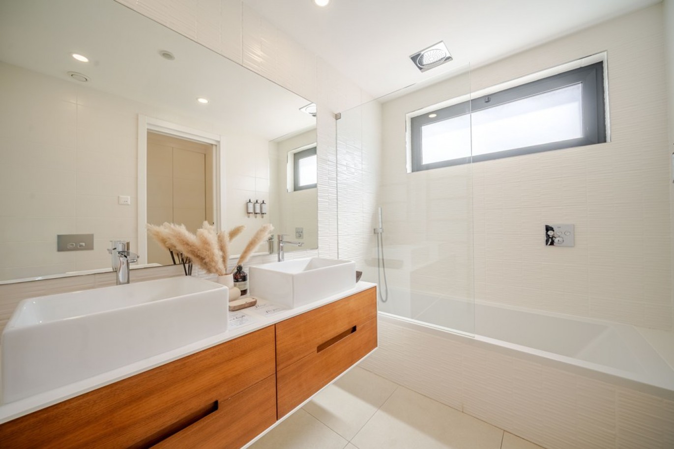 3-bedroom Apartment with pool for sale in Portimão, Algarve, Portugal_359482